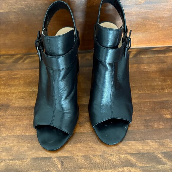 Tahari Martin Women's Black Leather Slingback Sandals Black Leather Size 9 - Picture 2 of 6